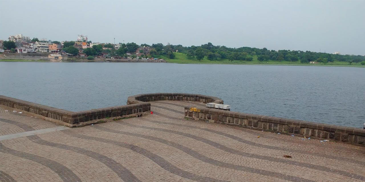 Tourist Places in Nagpur - Futala Lake