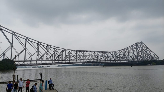Tourist Places in Kolkata - Howrah Bridge