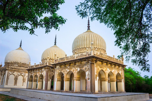 Best Tourist Places in Hyderabad to Visit in 2023 - Qutub Shahi Tombs