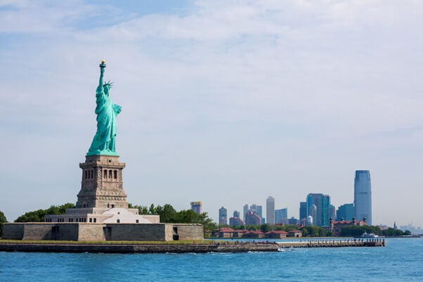 Significance Of The Statue Of Liberty For The Ellis Island