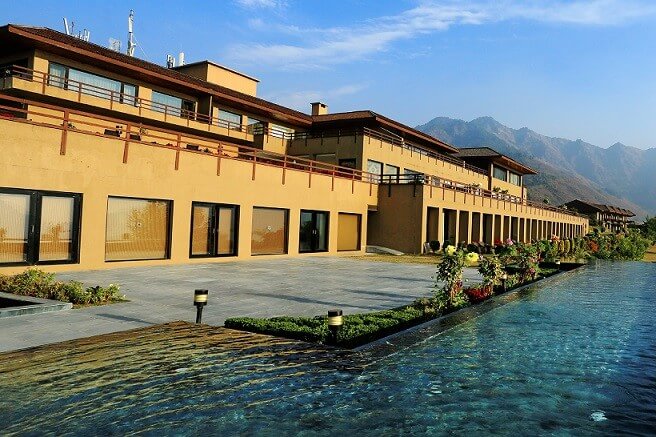 Top 4 Best Luxury Hotels in Kashmir (Updated 2023)