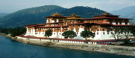 Tourist Places in Bhutan - Punakha Dzong