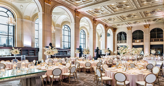 One King West Hotel & Residence